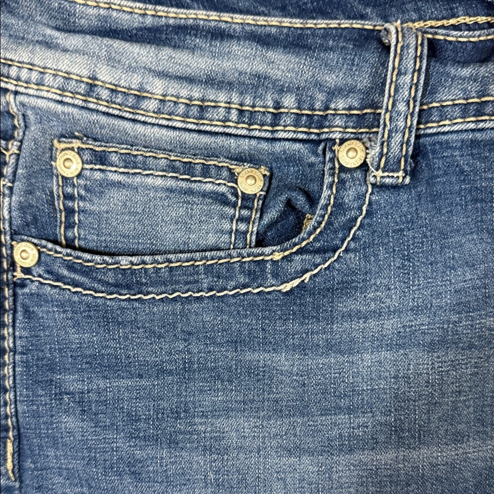 Seven7 Women's Blue Jean Shorts - Picture 9 of 15